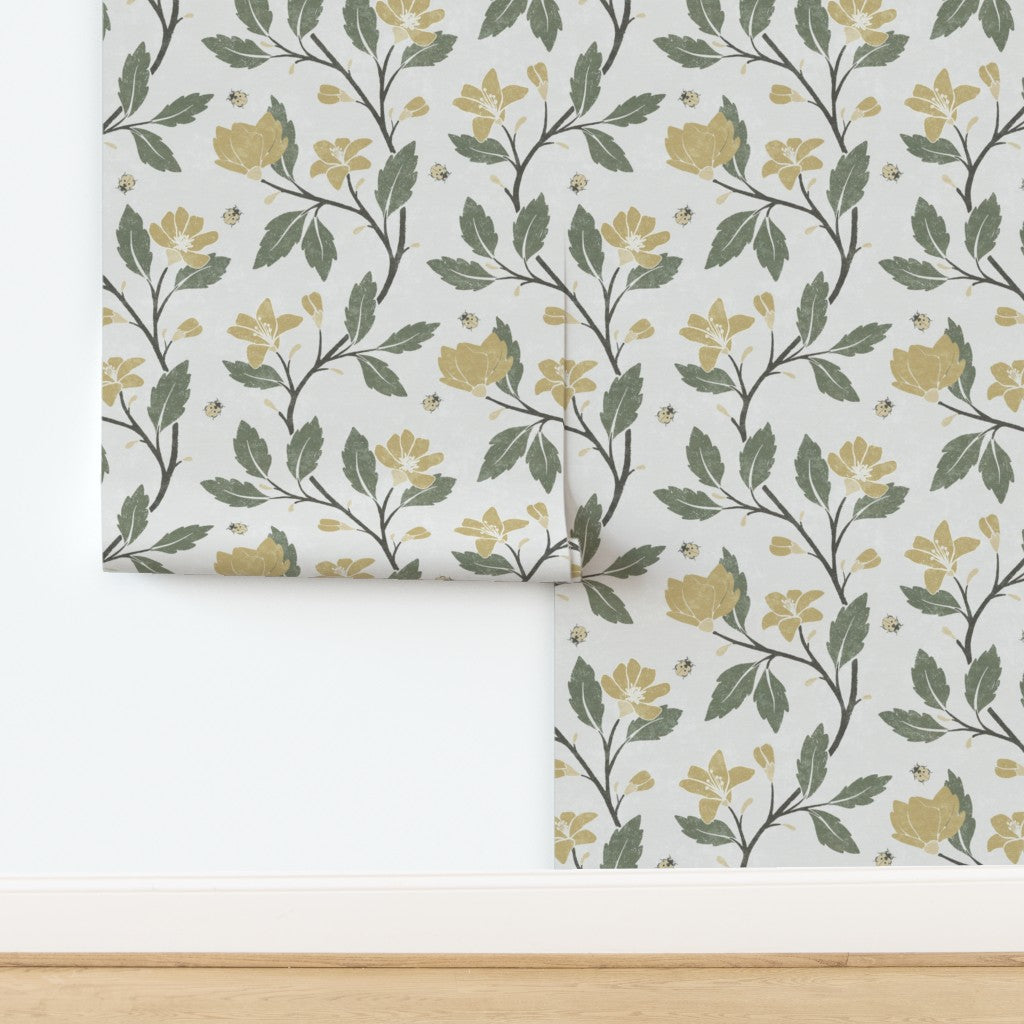 Green and Yellow Floral Vine Wallpaper – floral cottage wallpaper with vintage country charm for hallway or dining room