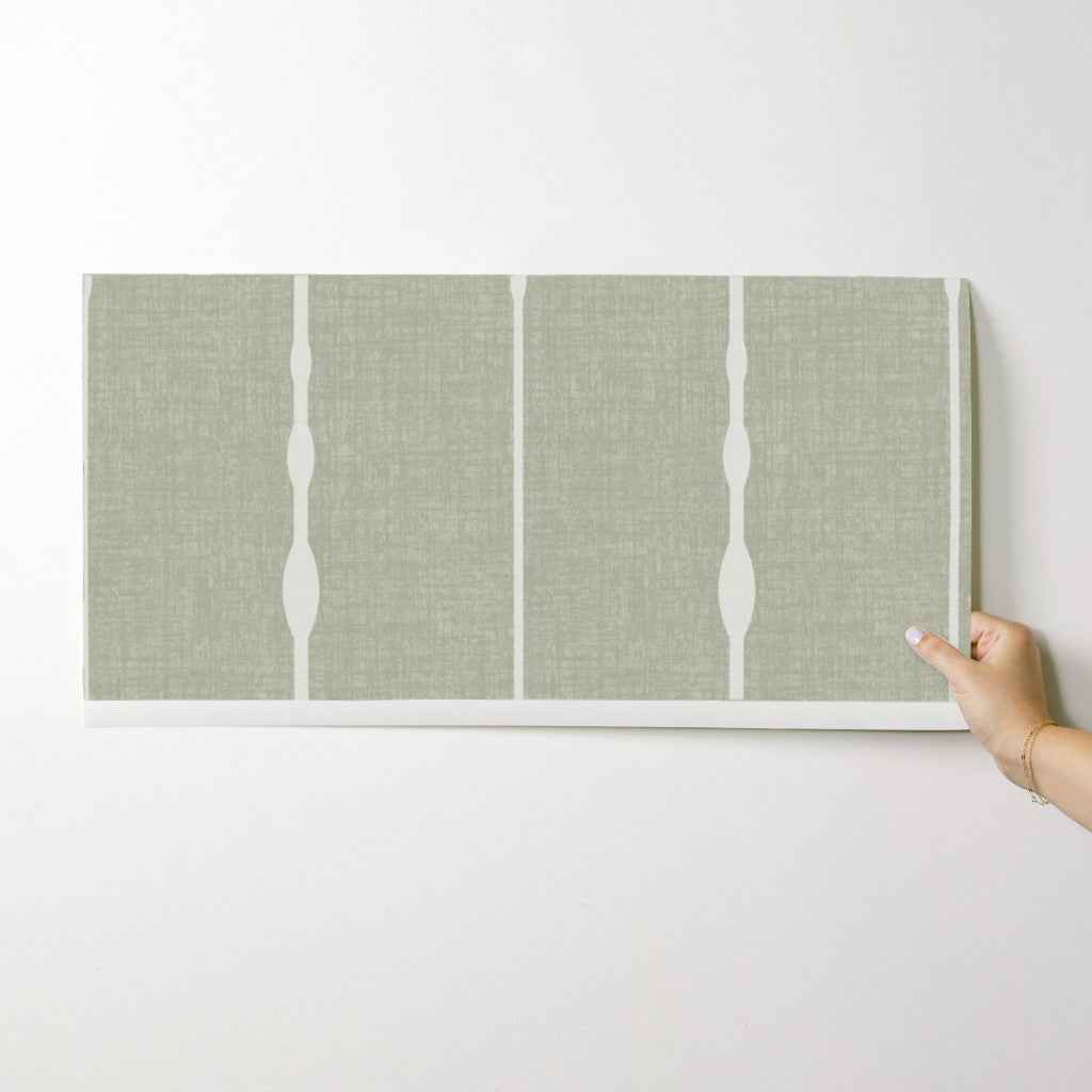 Vertical Striped Wallpaper: Minimalist Geometric Design, With a Mid-Century Twist