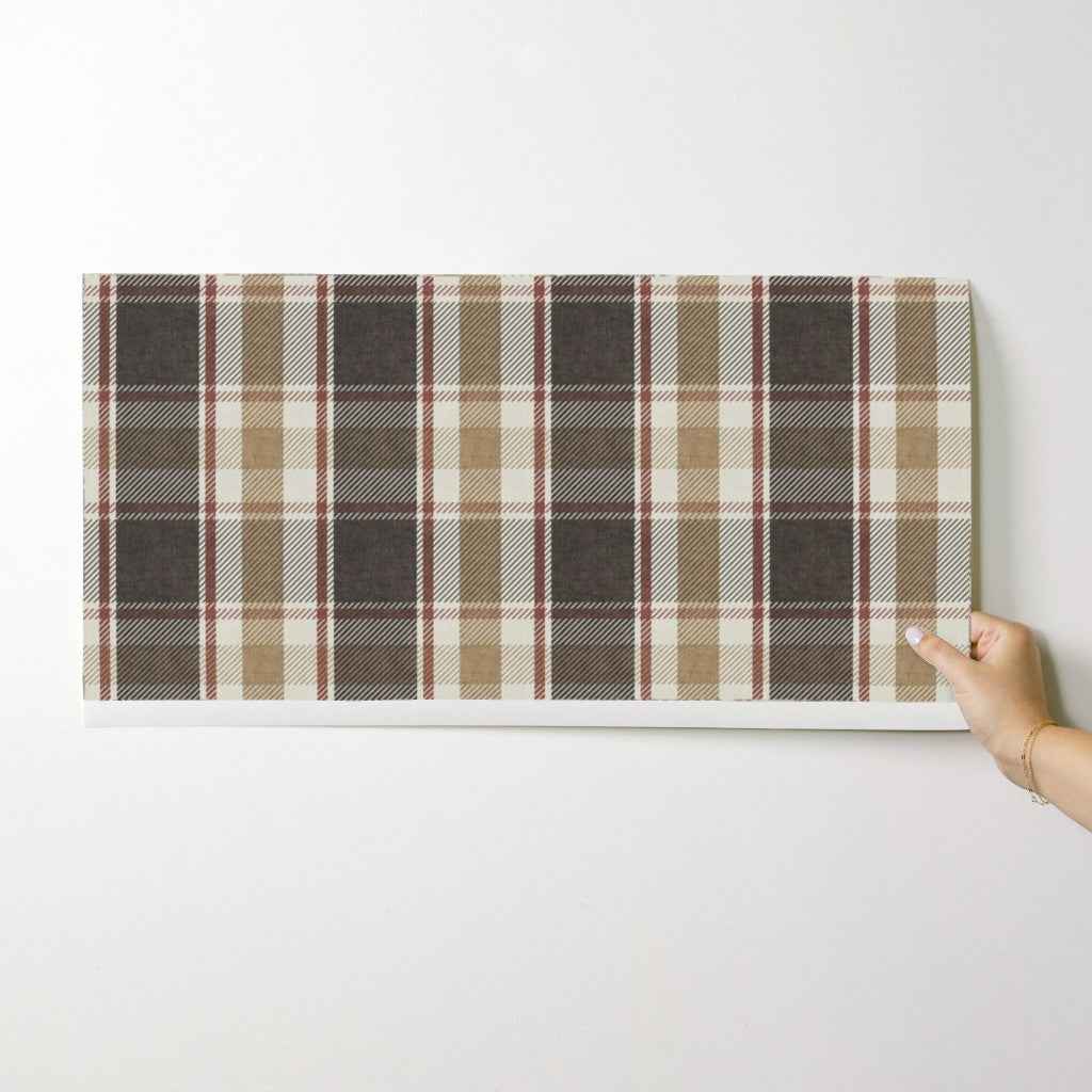 Rustic Plaid Wallpaper: Geometric Woven Check for Farmhouse Interiors